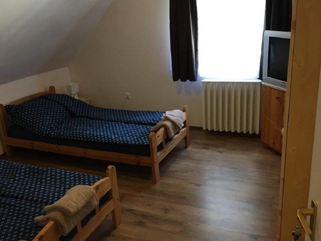 Fitt Maganszallashely Sásd المظهر الخارجي الصورة